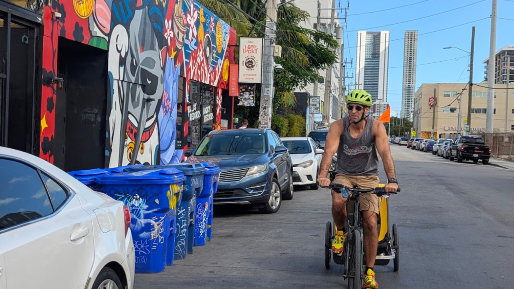 How to get around Miami without a car? With a bike!